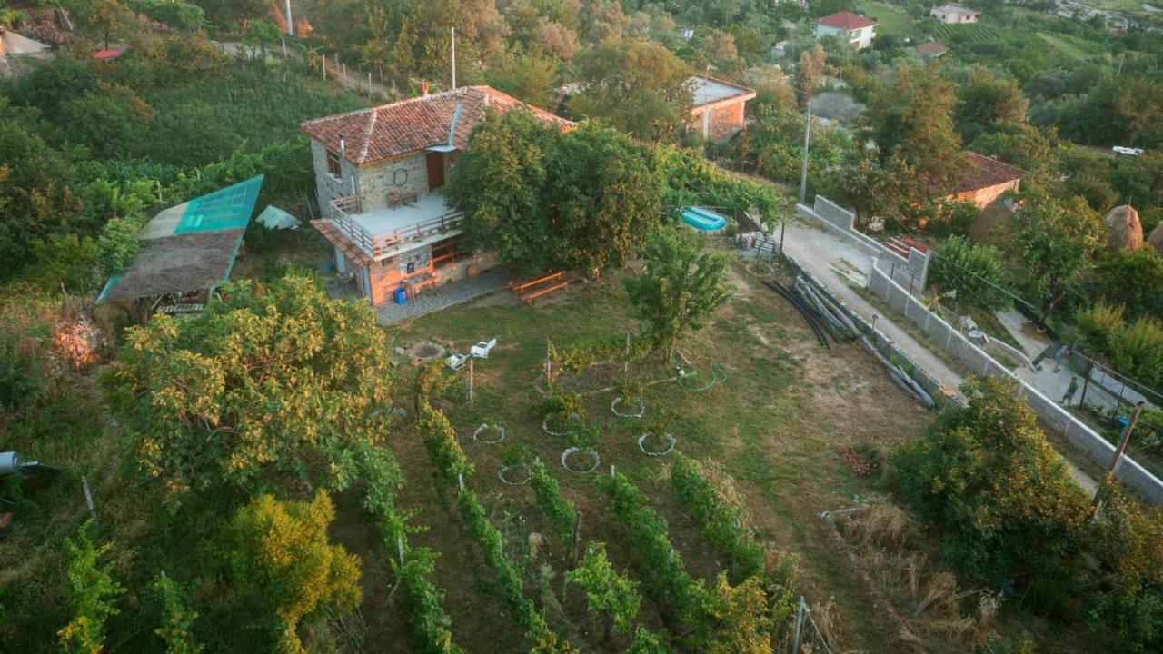 The House In The Village Pellumbas 外观 照片