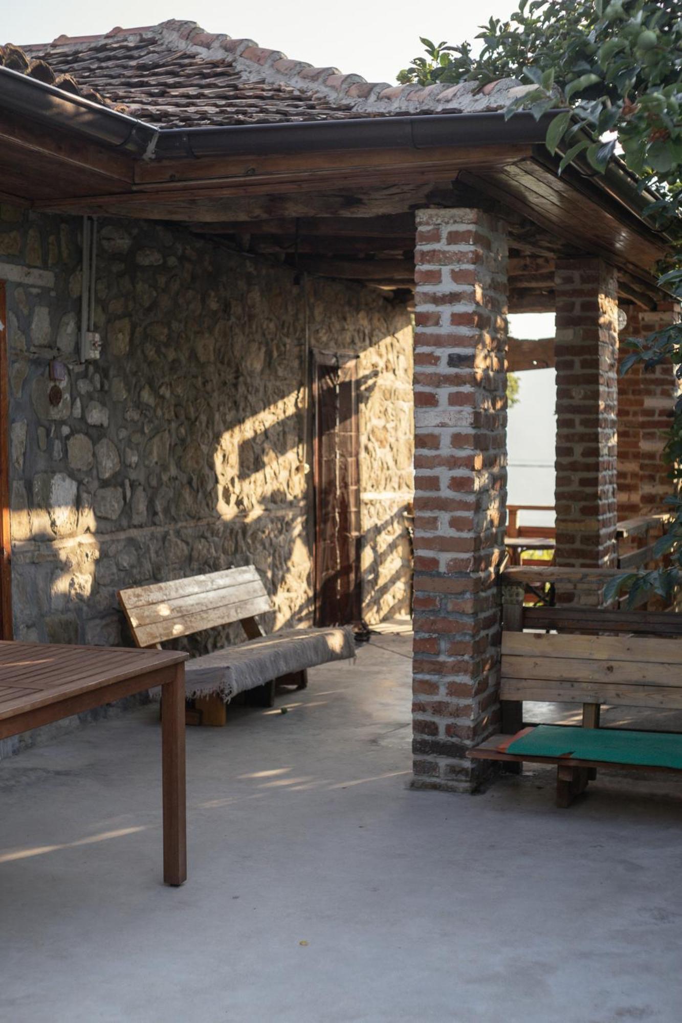 The House In The Village Pellumbas 外观 照片