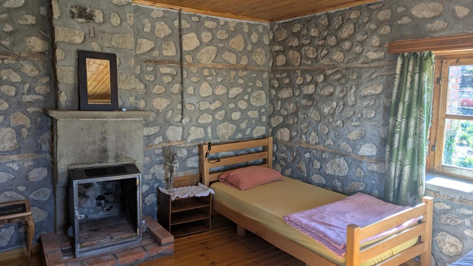 The House In The Village Pellumbas 外观 照片